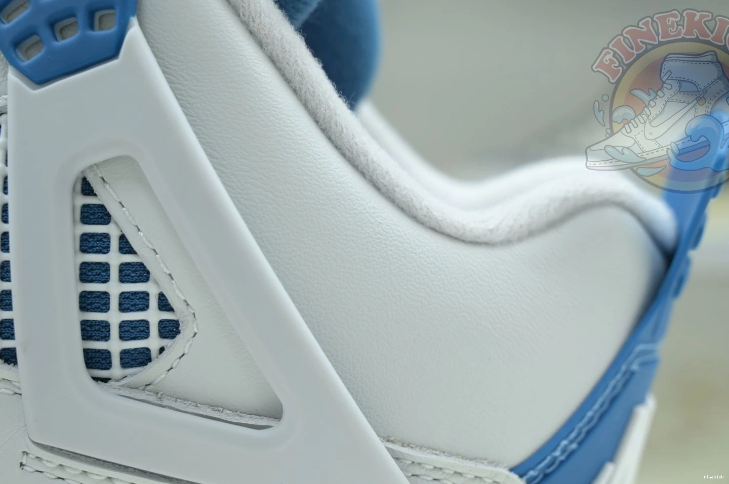 4 Jordan Air 